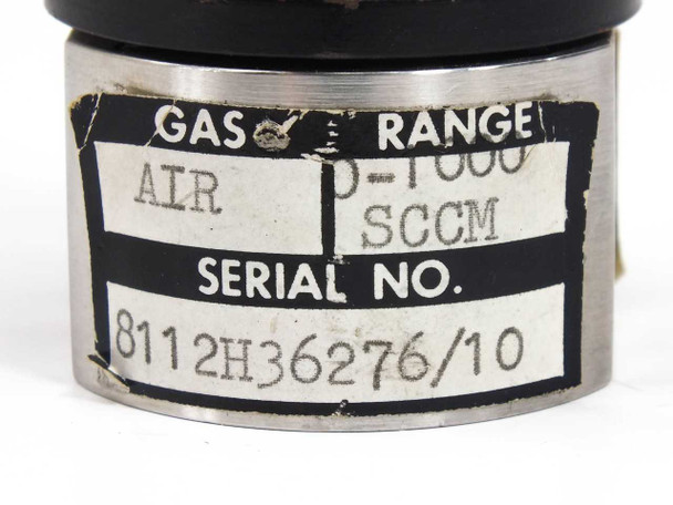 Bottom label detail of Brooks 5835-B1G5E1 showing Gas: AIR, Range 0-1000 SCCM, and serial number 8112H36276/10