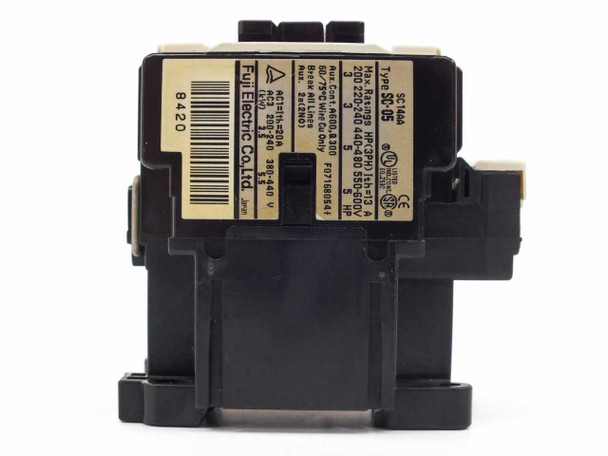 Fuji Electric SC14AA SC-05 contactor rear/side view — rating label showing AC1Ith=20A, 380-440V, Fuji Electric Co. Ltd. Japan, lot code 8420