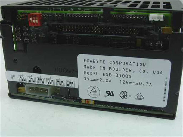 Exabyte EXB-8500S bottom view showing SCSI 50-pin connector, power connector, ID jumper block, and rating label: 5V=2.0A 12V=0.7A