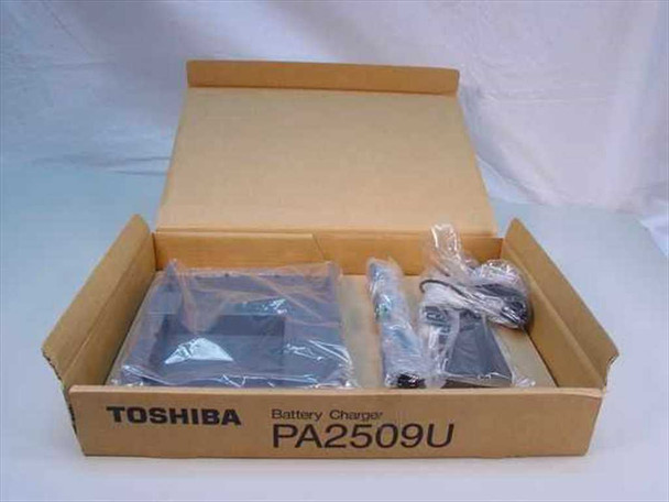 Toshiba PA2509U Tecra 8000 Toshiba Battery Charger PA2509U