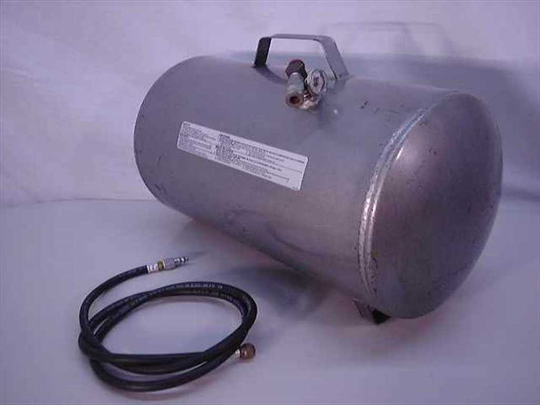 Campbell Hausfeld Air Carry Tank rear three-quarter view showing label, carry handle, pressure gauge assembly, and hose