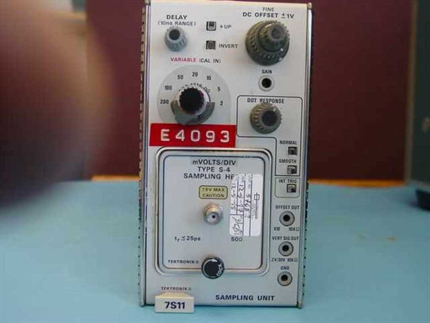 Tektronix 7S11 Sampling plug-in w/S-4 Head Used in the 7000 serie