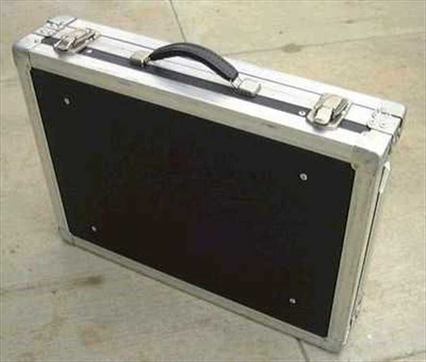 Custom 23.5w4.75d17.5h Flight Road Shipping Case - Briefcase