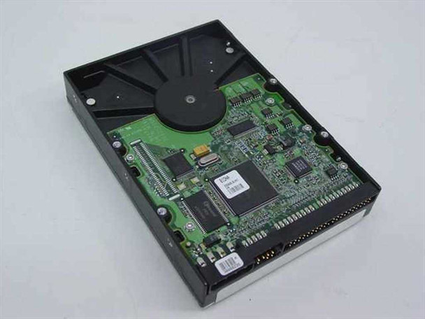 Maxtor 30768H1 PCB underside view showing controller board, main controller chip, and drive internals