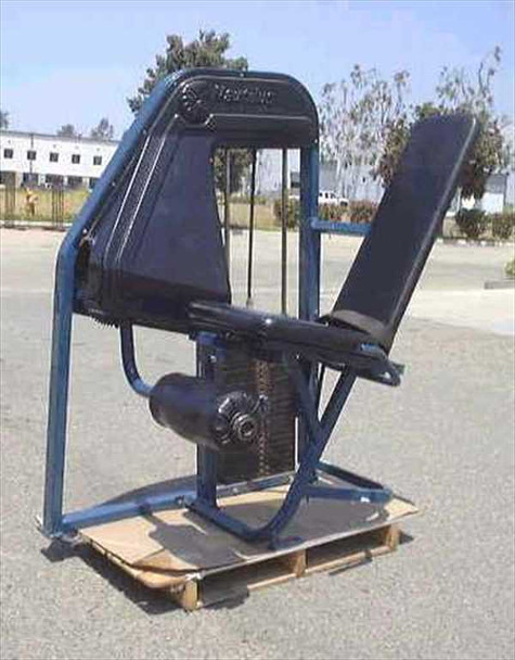 Nautilus LegEx Leg Extension Machine. Approx. Wt. 160 lbs., Sta