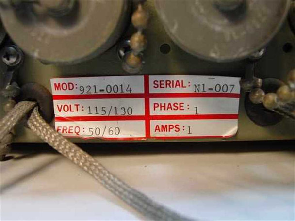 Varian 921-0014 rating label close-up: Model 921-0014, Serial N1-007, Volt 115/130, Phase 1, Freq 50/60, Amps 1