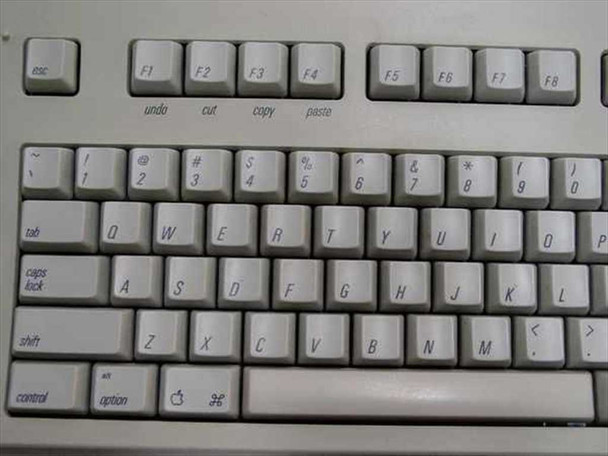 キーボード Apple Extended Keyboard M0115 ADB Apple M0115 Extended Keyboard ADB Vintage Mac