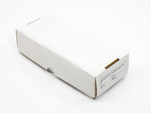 Closed white cardboard box containing SLE4442 smart card blank lot of 200, side label visible