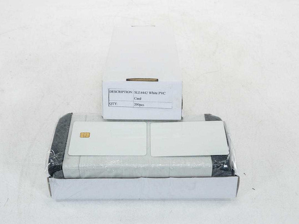 SLE4442 white PVC smart card blanks lot of 200 open box with label showing description and quantity