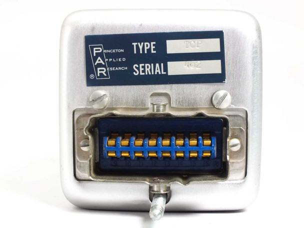Princeton Applied Research PAR Type C Preamp rear panel close-up – multi-pin blue/gold edge connector and PAR nameplate