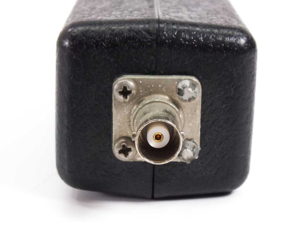 Inficon IPN 013-001 Crystal Oscillator – end view of cleaner BNC connector with panel-mount flange and four mounting screws in relatively good condition