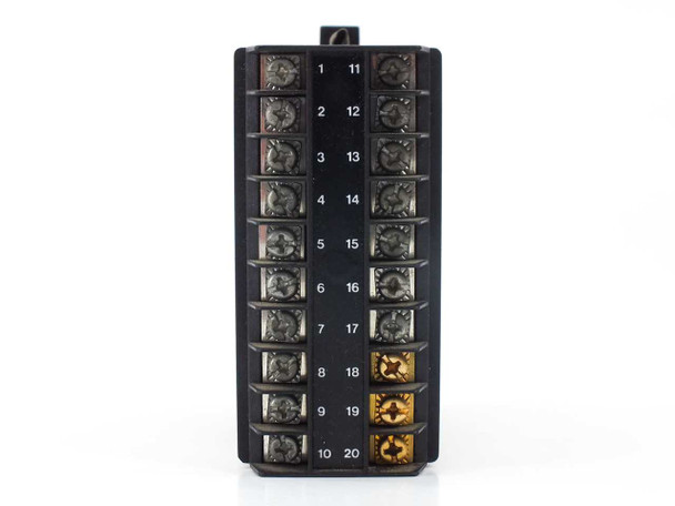 Eurotherm 808 – rear terminal block close-up showing all 20 numbered terminals including RTD and thermocouple input connections