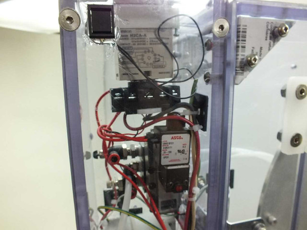 Exair 110018SS control compartment – Omron H3CA-A timer relay, ASCO Red-Hat II solenoid valve, terminal block, and red/black wiring inside acrylic enclosure
