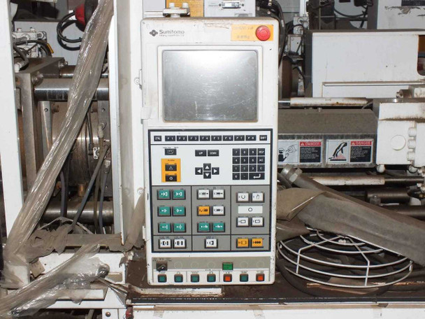 Sumitomo SD30 – CNC control panel with LCD screen, keypad, and function buttons