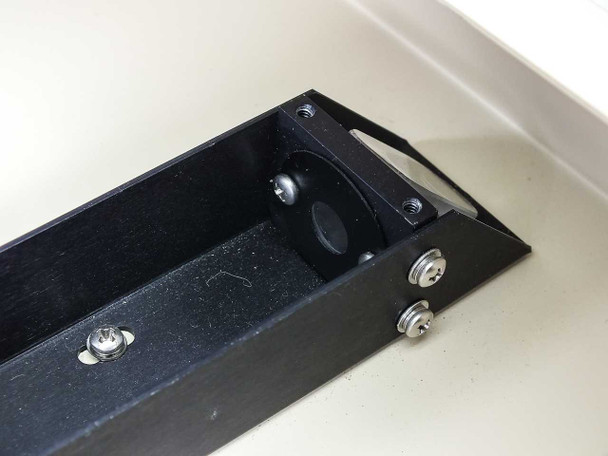 API UniScept Plus Autoreader – internal reader tray detail showing optical aperture track and mounting hardware
