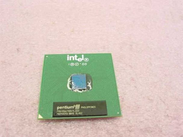 Intel Pentium III SL45Z 733MHz Coppermine CPU — top face showing Intel and Pentium III branding with heat spreader