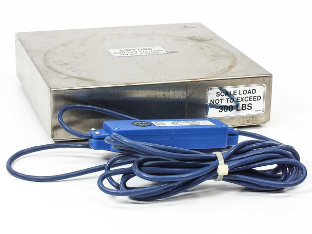 SPAN GCS-305 scale – rear view with 300 LBS load limit label and SAM-305 blue amplifier module with full cable