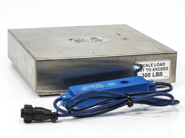 SPAN GCS-304 scale rear view showing blue SAM-304 scale amplifier module attached with cable, 4-pin circular connector, and 300 LB maximum load label
