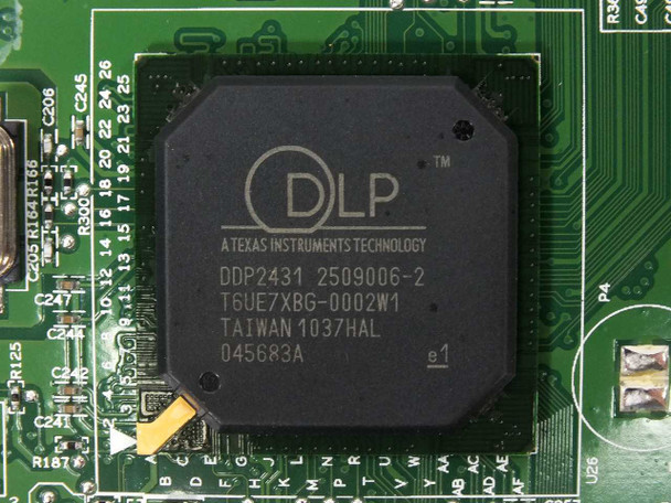Texas Instruments DDP2431 DLP chip closeup on InFocus IN104 projector main board