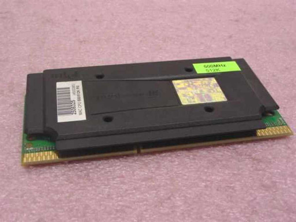 Intel Pentium III SL35E Slot 1 CPU top view showing SECC2 black plastic housing with green sticker marked 500MHz 512K and barcode label