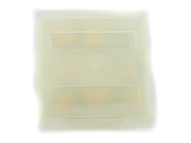 Fluoroware H20-02 clear cover for Entegris H20-551 wafer tray — plain top view showing translucent cover alone