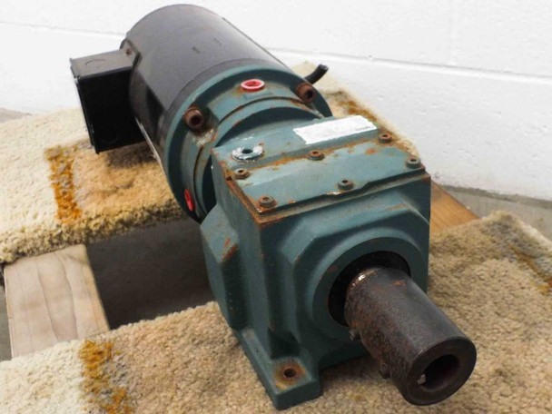 Dodge Quantis HB382CN140TC gearmotor — front output shaft and housing detail view