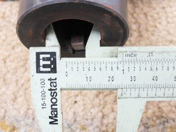 Dodge Quantis HB382CN140TC output shaft keyway detail measured with calipers