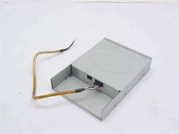 Carry UISDMC4W Card Reader Writer – bottom and rear view showing internal bay housing and cable routing