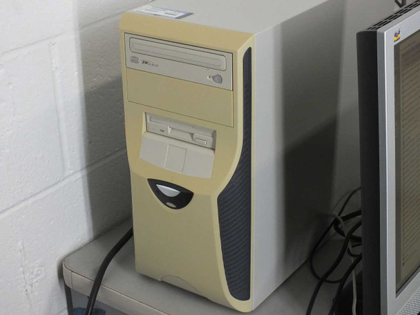 Control PC tower (beige/tan desktop) with optical drive and floppy drive bays, used for Finetech Fineplacer software