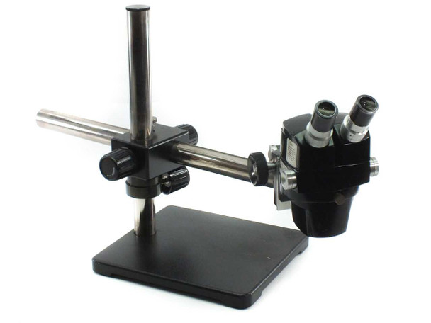 American Optical 569 Stereo Zoom Microscope .7X-3X 10X WF Eyepieces Boom Stand