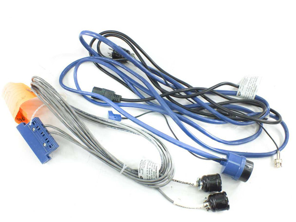 Included cables — two blue thermocouple gauge cables with black bayonet connectors, gray flat cable with blue and orange connector ends