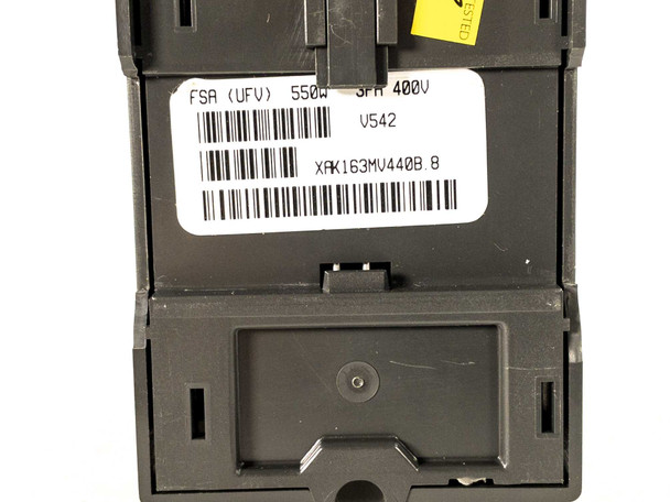 Siemens 6SE3211-4DA40 Micromaster Vector Drive – bottom compartment label showing FSA (UFV) 550W 3PH 400V, V542, and barcode XAK163MV440B.8