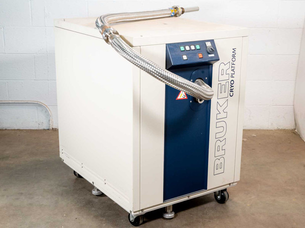 Bruker Cryo Platform Z49290 ECL 02 – right rear three-quarter view showing casters and top-mounted transfer line exit