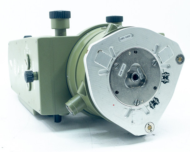 Kern E20 Theodolite underside / tribrach interface view showing circular leveling base, label 'LMC 0400', and alignment slots