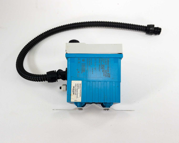 Endress+Hauser CM42 transmitter bottom/side view showing rating label and mounting bracket feet