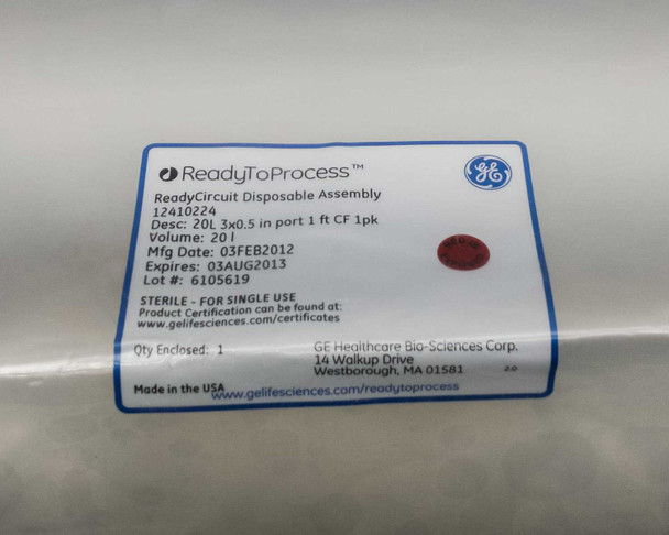 GE Healthcare ReadyToProcess ReadyCircuit 12410224 product label close-up showing volume 20L, 3x0.5in port, 1ft CF, expiration 03AUG2013, Lot 6105619, Made in USA