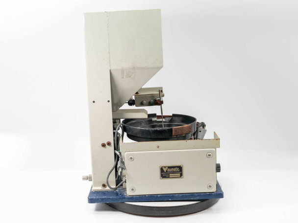 Visumatic S-18 screw feeder – right side profile view showing hopper column, vibratory bowl, and base