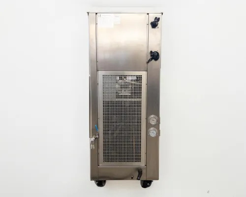 Lneya SUNDI-255 rear view showing full stainless steel back panel with mesh vent, rear-mounted pressure gauges, and caster wheels