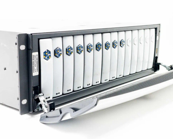 Kaleidescape KServer-5000 — close-up of broken front hinge on lower door assembly