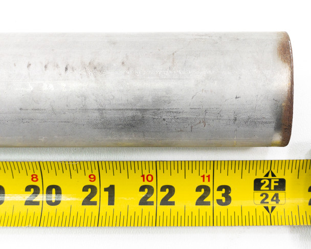 KF40 bellows hose – top-down end view of hose end showing rust/oxidation on rim, outer diameter measured at approximately 2 inches