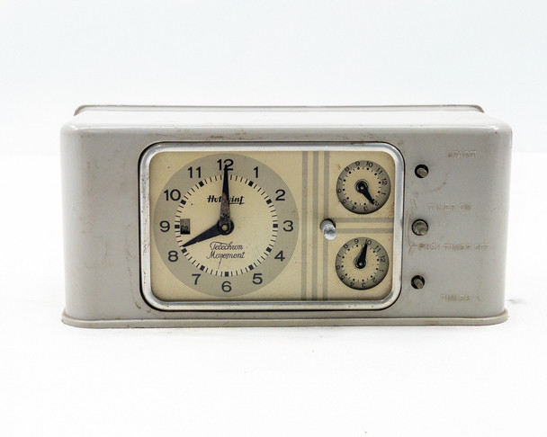 GE Hotpoint 3T38AAA1 Type T-38 Range Timer – straight-on front view showing Hotpoint Telechron Movement clock face and control knobs