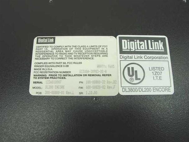 Digital Link DL200 Encore bottom label showing model DL200 Encore, P/N 100-00800-32, FW 600-00820-02 Rev F, PCB 300-00800-01 Rev L, UL listing, and FCC compliance markings