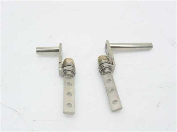 Multimedia 665 laptop LCD hinge set — left and right hinges shown side by side, front view