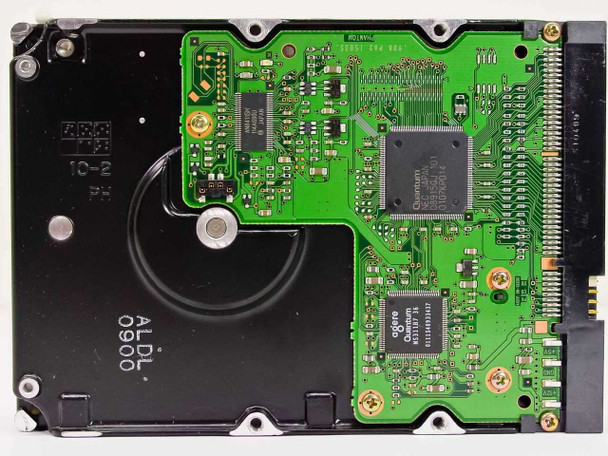 Quantum Fireball lct 20 PCB close-up showing Quantum controller IC and Agilere secondary chip