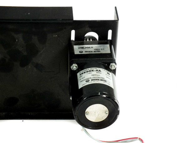 Oriental Motor 2RK6GK-AA induction motor with 2GK30KA gear head — 115V 60Hz 1800rpm label visible, mounted to bracket