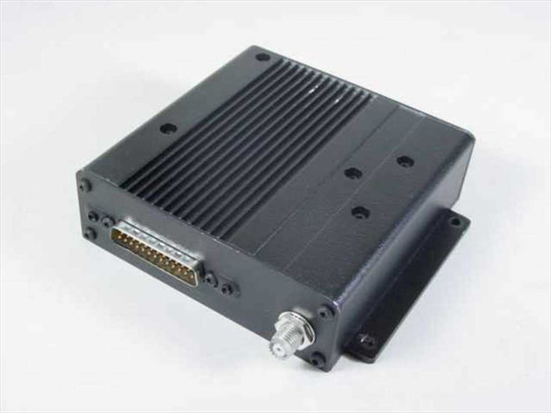 Motorola S5415D 3W Cell Phone Booster – angled front/top view showing ribbed aluminum enclosure, DB25 connector, and SMA antenna port