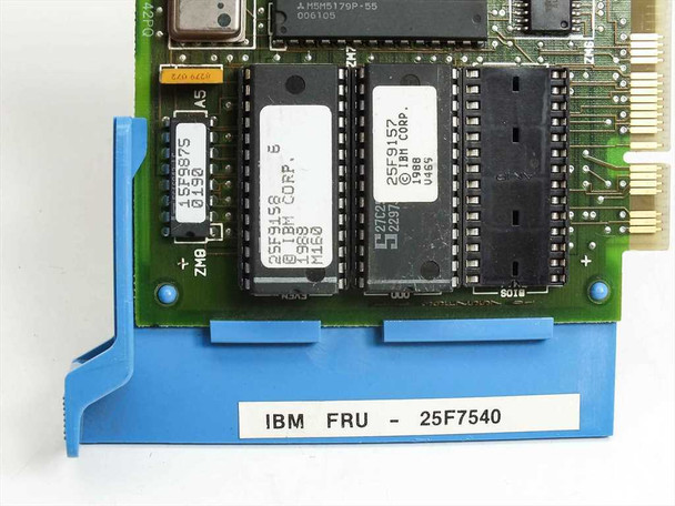 IBM 25F9171 MCA Token Ring Card – close-up of IBM CORP chip markings 25F9158 and 25F9157 with IBM FRU 25F7540 label