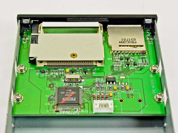 Apacer AP-COCRI41 PCB closeup showing Phison main controller IC, CompactFlash and SmartMedia slot connectors, and PROCONN module