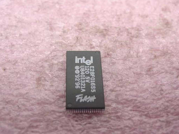 Intel E28F016S5-120 Smart 5 FlashFile flash memory IC – angled top view showing full chip body and TSOP package leads