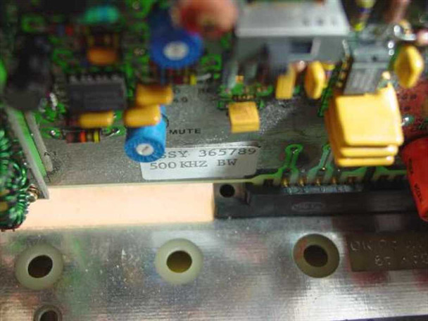 Scientific Atlanta 7500 CFG internal module detail – board labeled ASSY 365789, 500 KHZ BW, with MUTE function, yellow potted components visible on green PCB